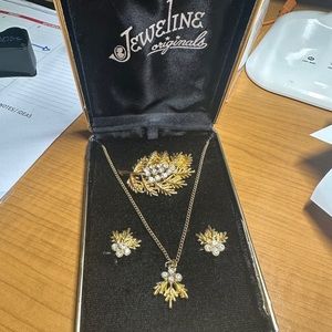 Vintage 1950's Jeweline Originals Jewelry Set brooch earrings necklace